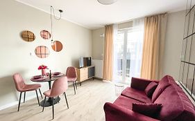 SuperApart Omulewska - Szpital Wojskowy